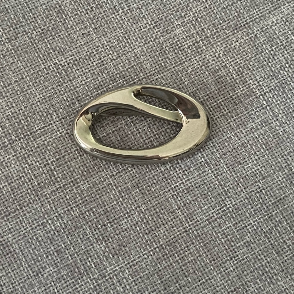 Vintage Silver Tone Abstract Oval Brooch